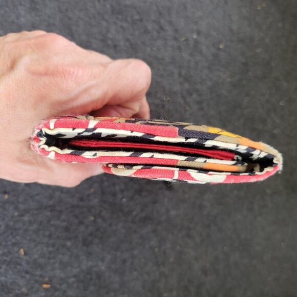 Vera Bradley Bittersweet Euro Wallet Quilted Floral Black Red Gold Retro Colorfu - Picture 9 of 10